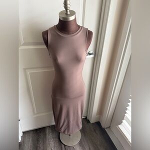 Balance Athletica bodycon tan dress size Small